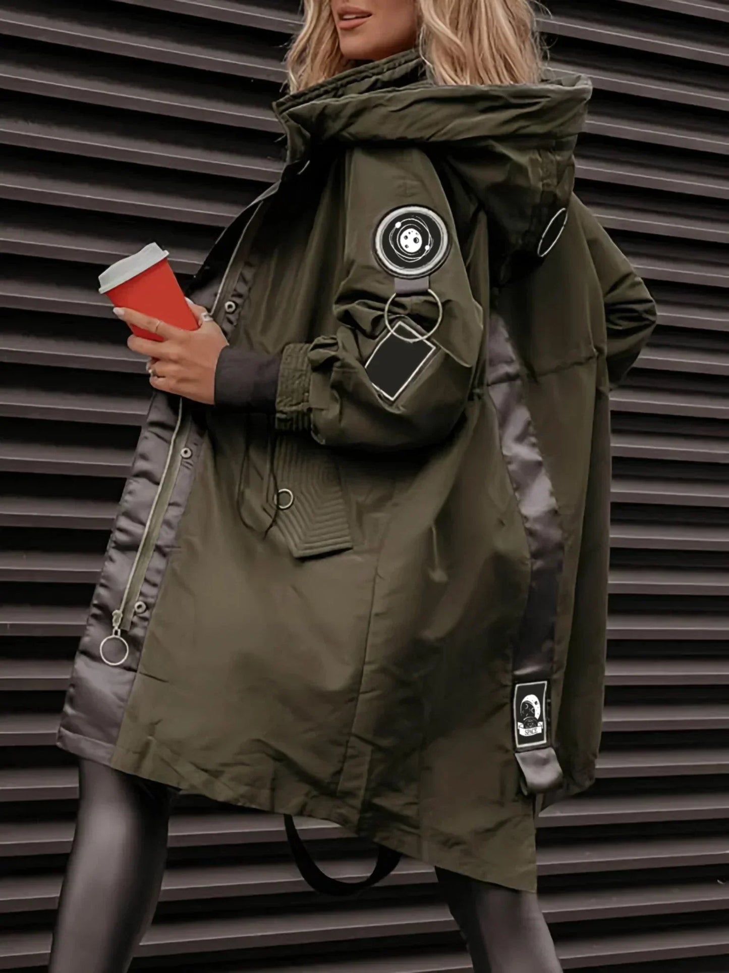 đ DERNIER JOUR DE LA PROMOTION â 49 % DE RĂDUCTION đ Veste femme Ă manches longues et capuche
