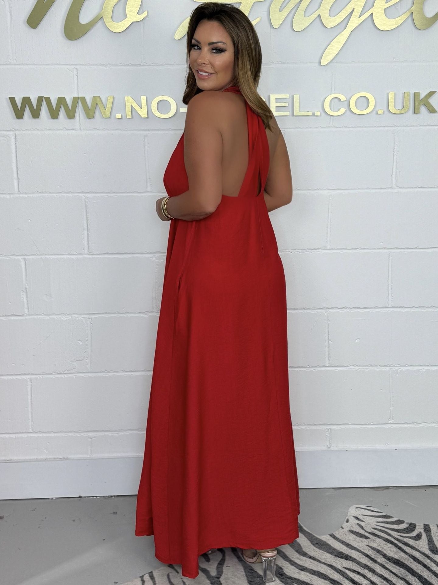 Robe longue fluide à dos en T pour femmes