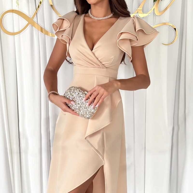 Robe sexy avec décolleté en V et manches papillon