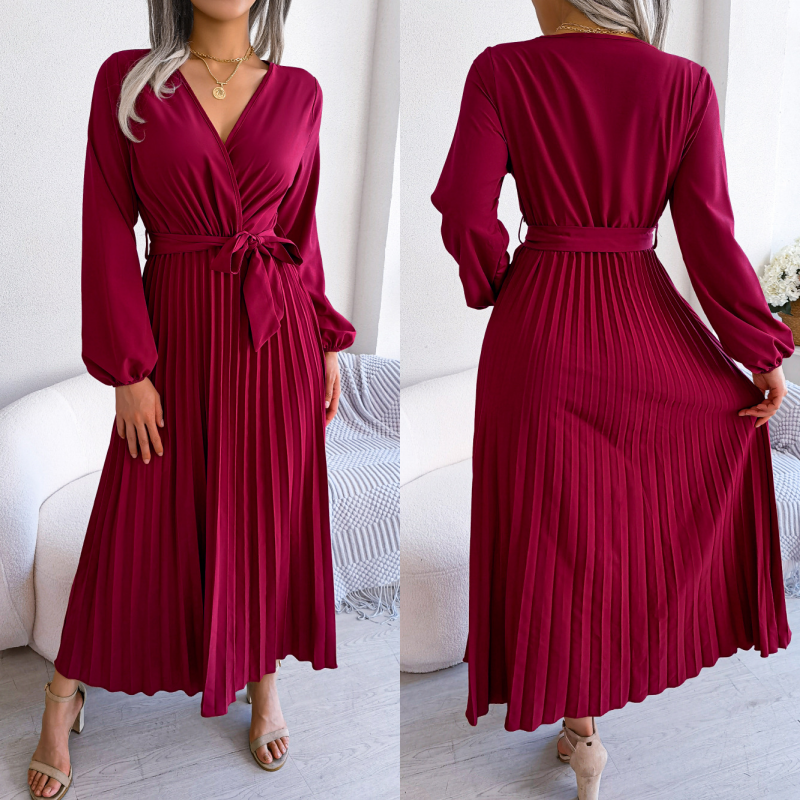Robe pour femmes longue à plis avec ceinture nouée enveloppante