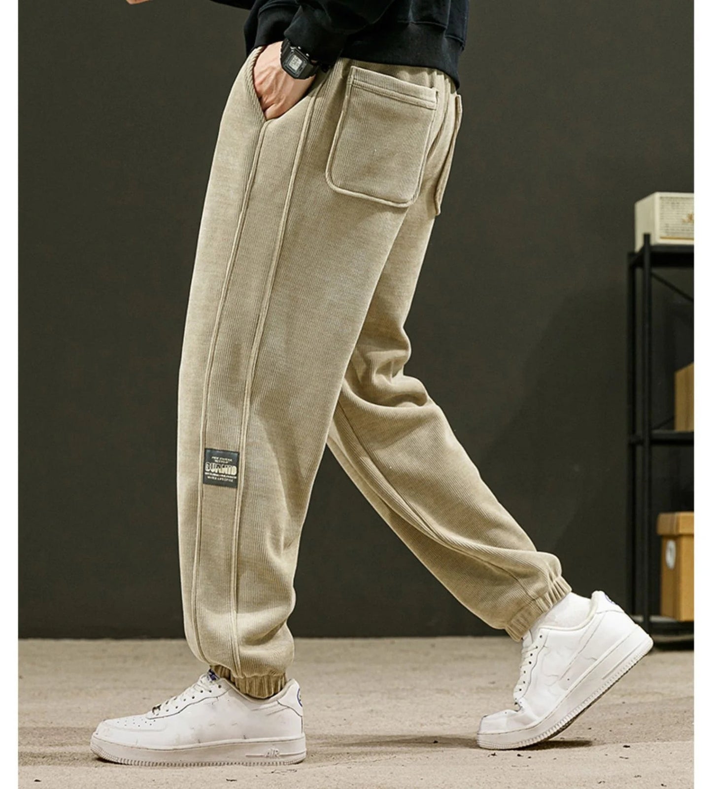 ăđ„EN VENTEăđPantalon dĂ©contractĂ© en velours cĂŽtelĂ© pour hommes