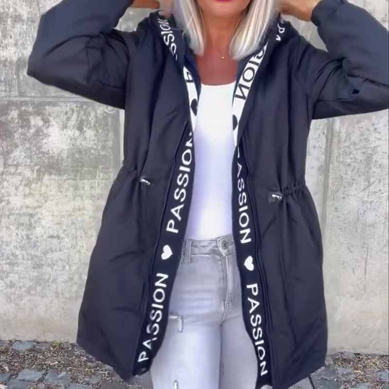 Manteau à capuche tendance pour femme avec cordon de serrage à la taille