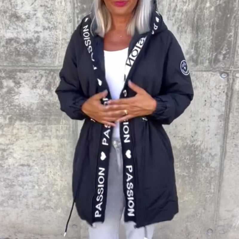 Manteau à capuche tendance pour femme avec cordon de serrage à la taille
