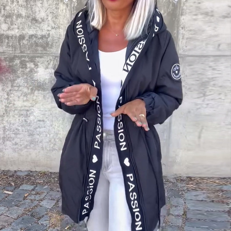 Manteau à capuche tendance pour femme avec cordon de serrage à la taille
