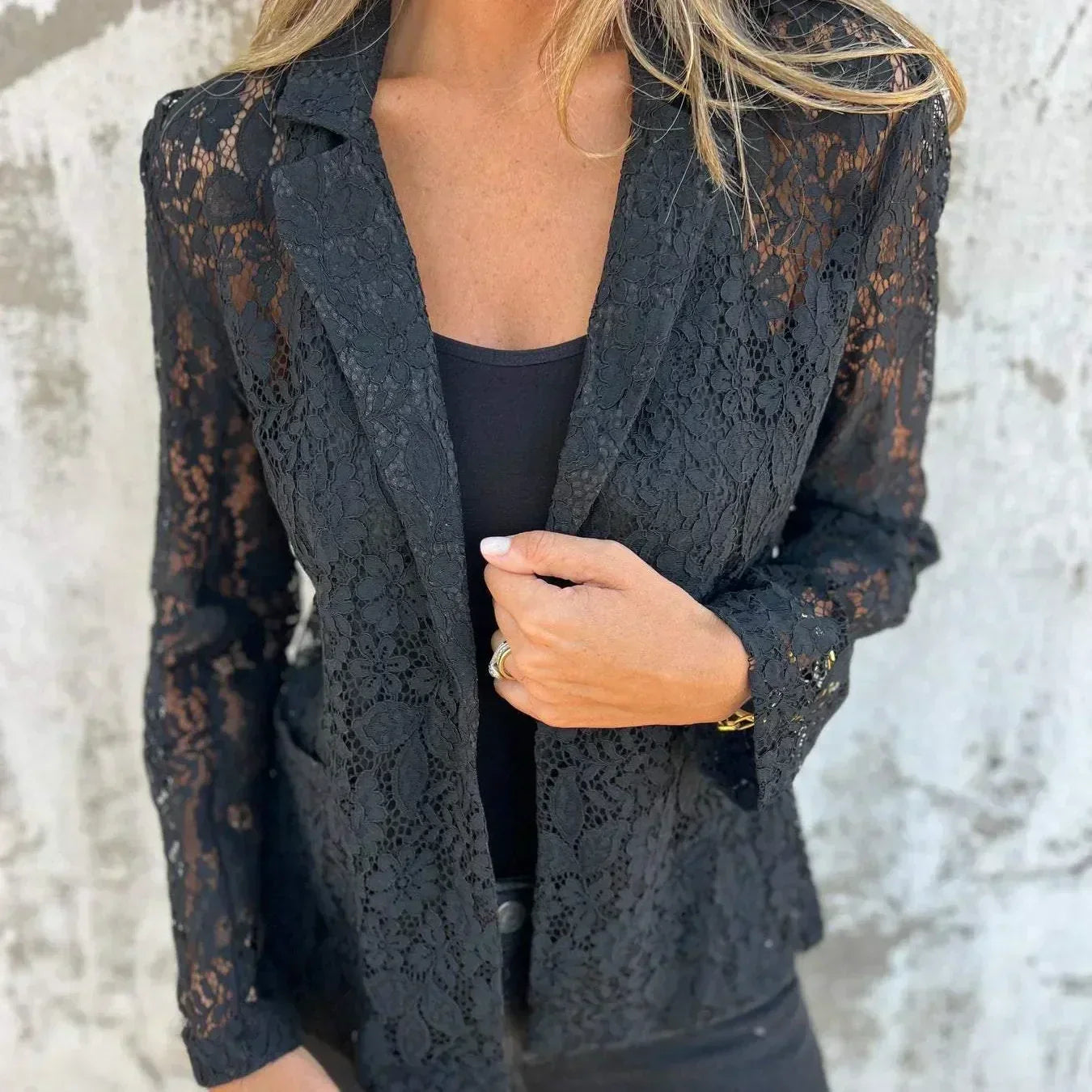 Blazer en Dentelle Intégrale et Maille