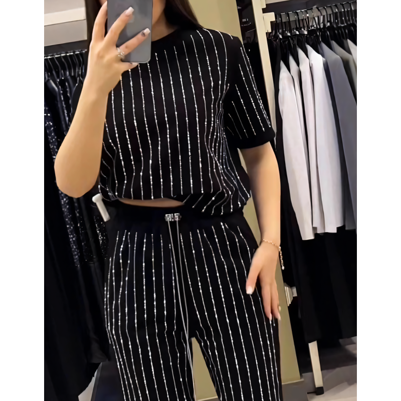 🌸2025 Vente à chaud👠Ensemble deux pièces en tricot rayé à strass pour femmes