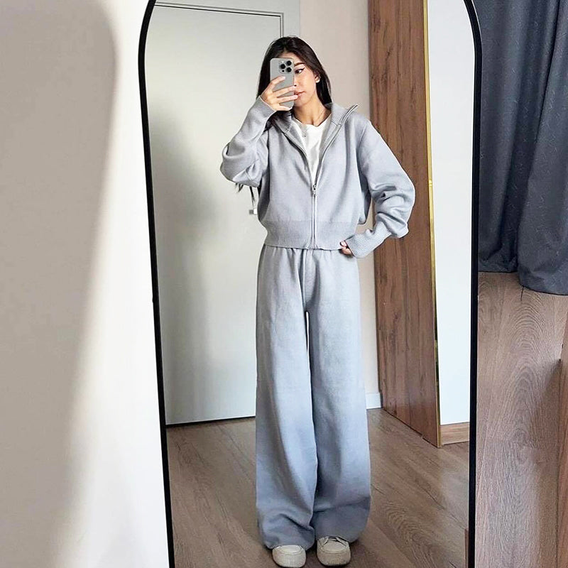 đ„NouveautĂ©s : 50 % de rĂ©duction - Ensemble femme composĂ© d'un haut ajustĂ© Ă fermeture Ă©clair et d'un pantalon large en maille
