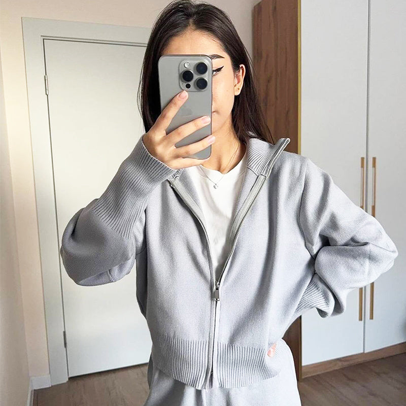 đ„NouveautĂ©s : 50 % de rĂ©duction - Ensemble femme composĂ© d'un haut ajustĂ© Ă fermeture Ă©clair et d'un pantalon large en maille