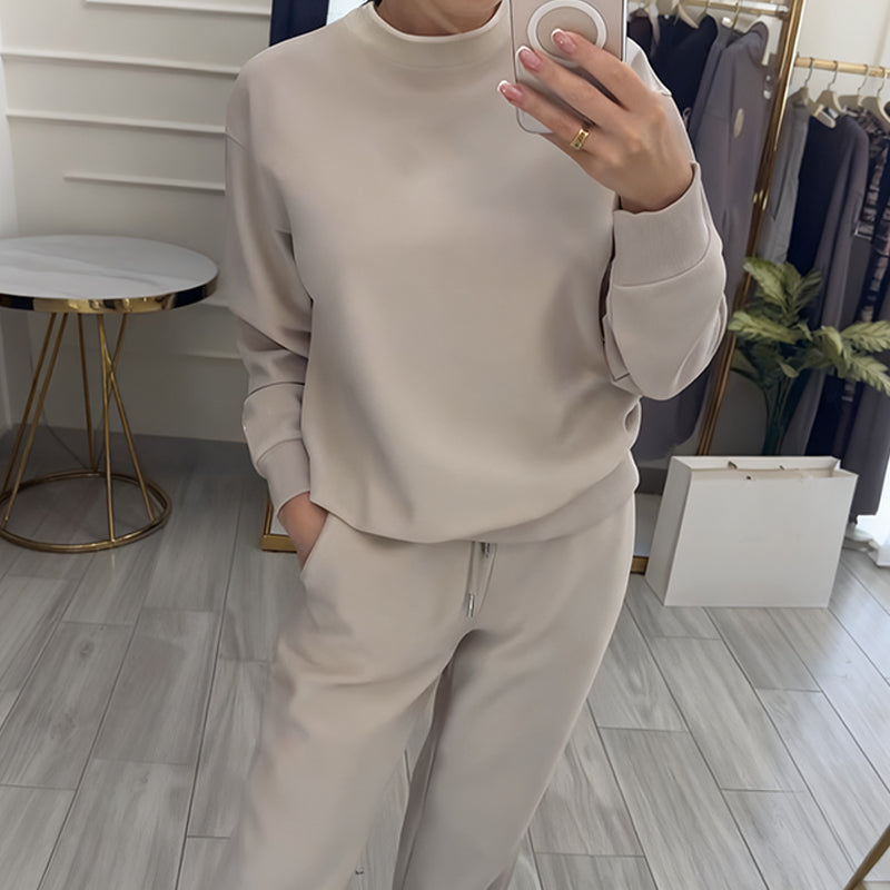 Ensemble 2 pièces pour femme : haut à col rond et pantalon