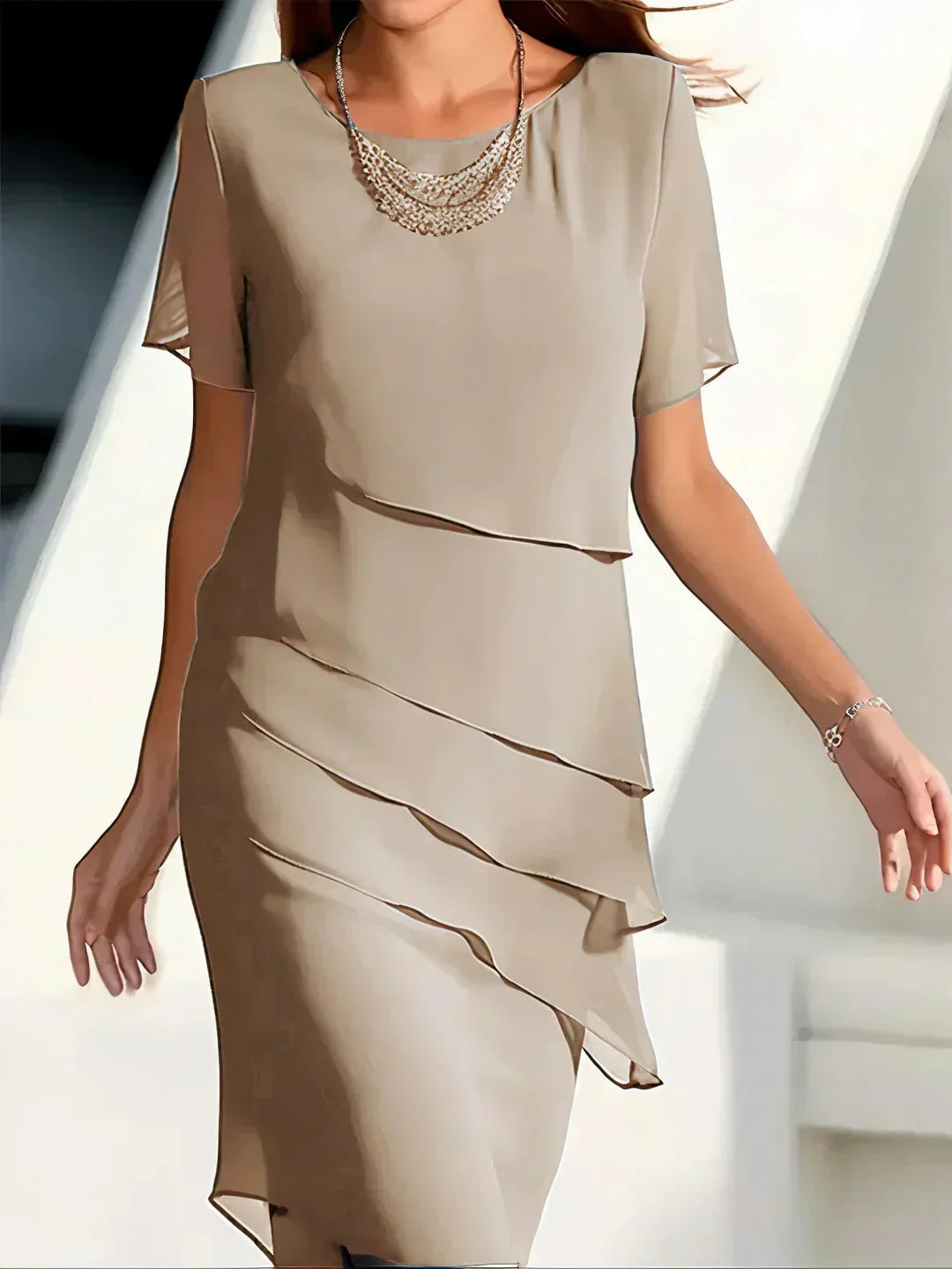 đđDernier jour Ă prix spĂ©cial !!đ„ ĂlĂ©gante robe midi plissĂ©e en mousseline