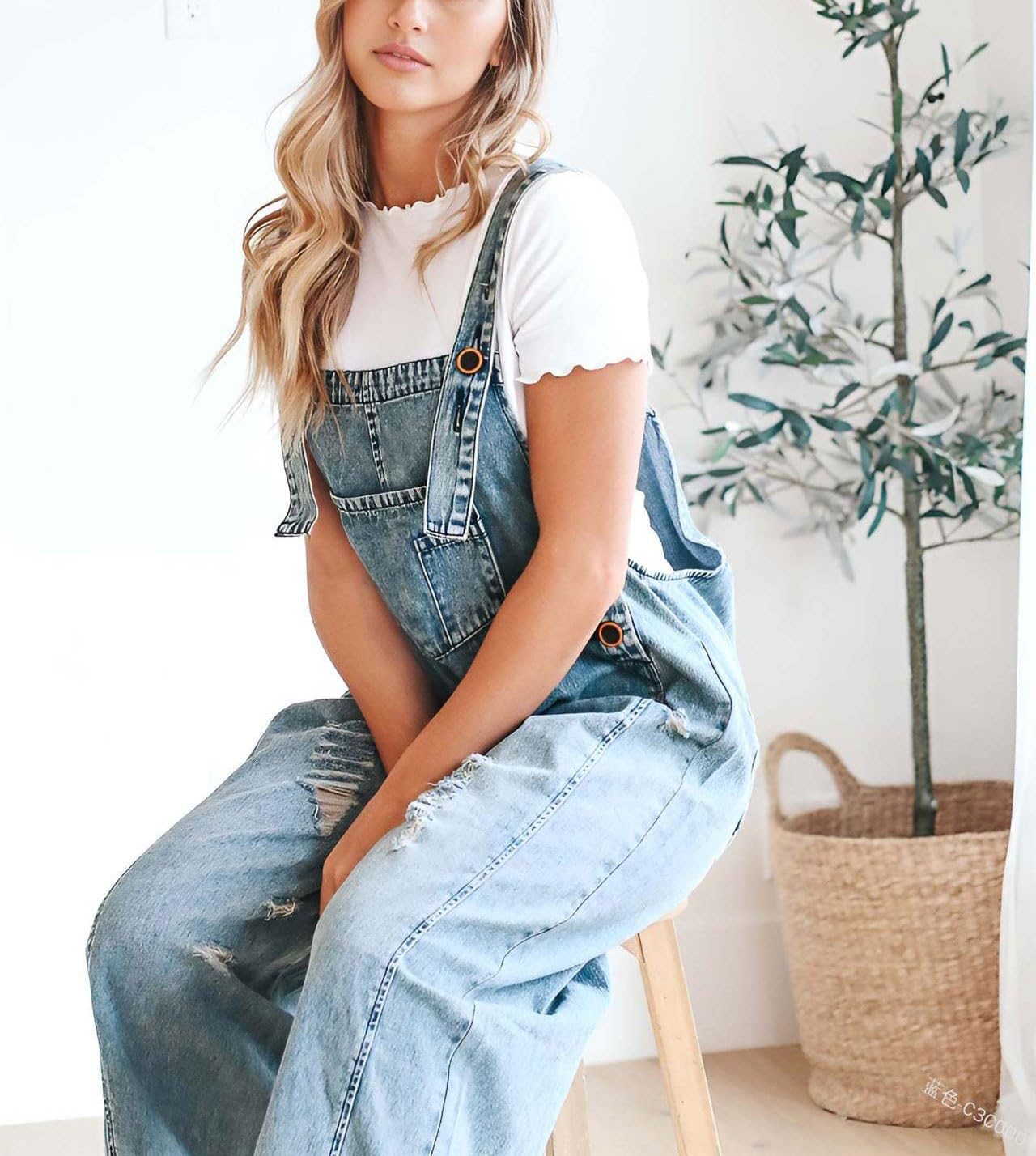 🔥Vente limitée à 50 % de réduction💕Salopette en denim déchirée pour femmes, mignonne et décontractée, avec boutons