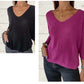 Top tricoté uni pour femme avec col en V et manches chauve-souris