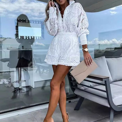 Ensemble 2 pièces en dentelle élégant et décontracté pour femmes avec chemise boutonnée et short
