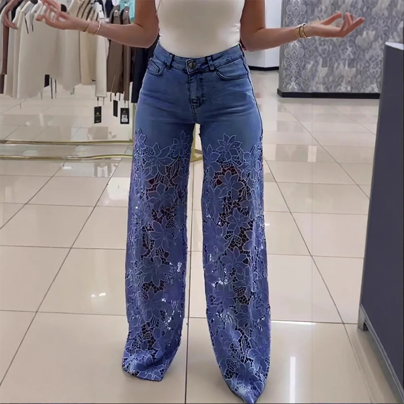 Jeans en denim patchwork avec dentelle à la mode