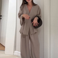 Ensemble deux pièces pour femme : haut élégant à col en V et pantalon large