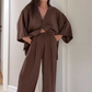 Ensemble deux pièces pour femme : haut élégant à col en V et pantalon large