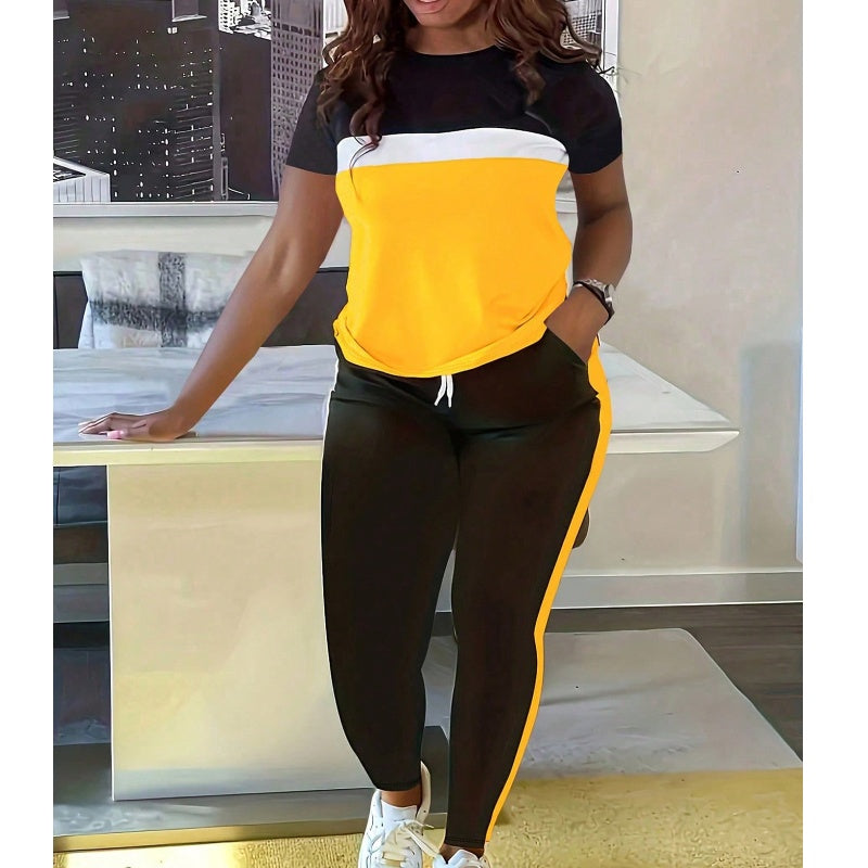 Ensemble 2 pièces pour femmes composé d'un haut à manches courtes et d'un pantalon avec poignets et cordon de serrage en couleur contrastée