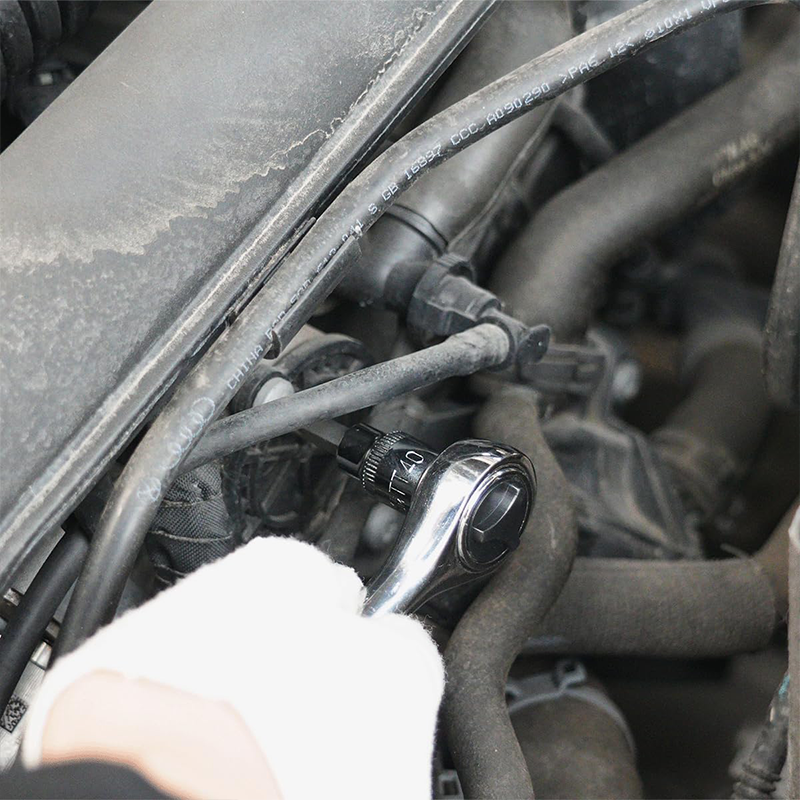 🔧 60% DE RÉDUCTION ! ⚙️ Jeu de Douilles en Acier CR-V - 32 Pièces avec Cliquet, Compatible avec la Plupart des Écrous et Boulons 🛠️📦