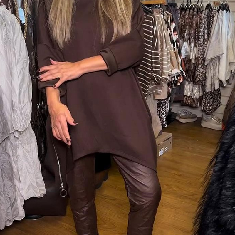 🔥Offre à durée limitée - 🌸Ensemble deux pièces composé d'un haut ample asymétrique et d'un pantalon uni