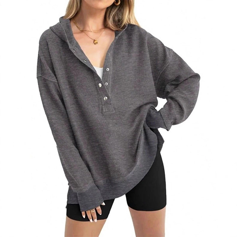 👚🌾 Sweat capuche femme col V – Boutons réglables, silhouette flatteuse, idéal à porter seul ou superposé pour un look effortless 🍂🕊️