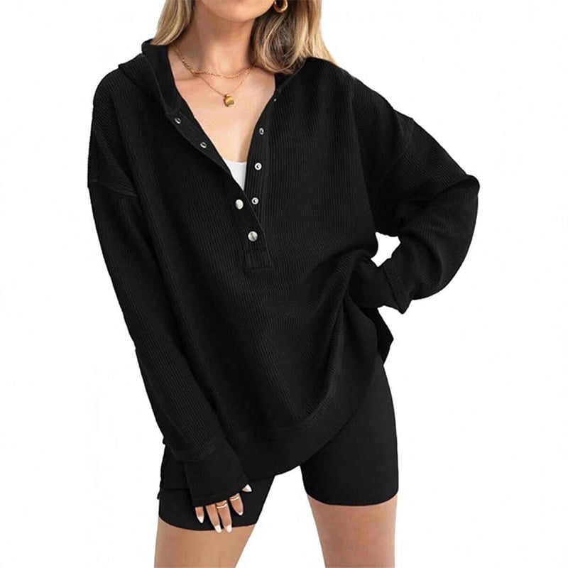 👚🌾 Sweat capuche femme col V – Boutons réglables, silhouette flatteuse, idéal à porter seul ou superposé pour un look effortless 🍂🕊️