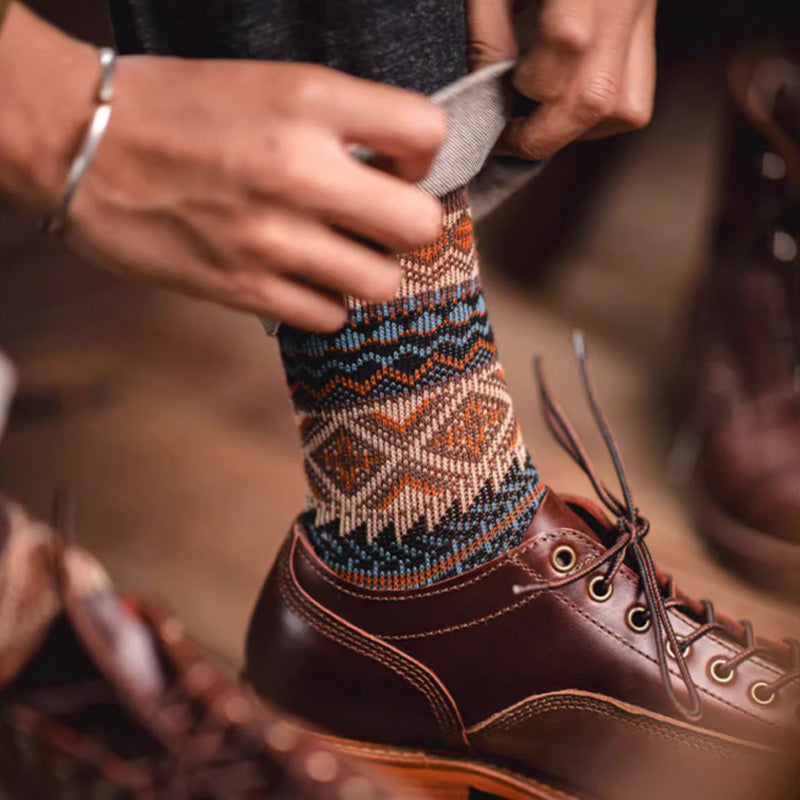 Chaussettes mi-mollet colorées pour l'hiver, chaussettes épaisses en pur coton, chaussettes rétro pour hommes de style ethnique (5 paires, 5 couleurs)