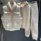 Ensemble 3 pièces pour femme comprenant une veste matelassée, un sweat à capuche et un pantalon de jogging