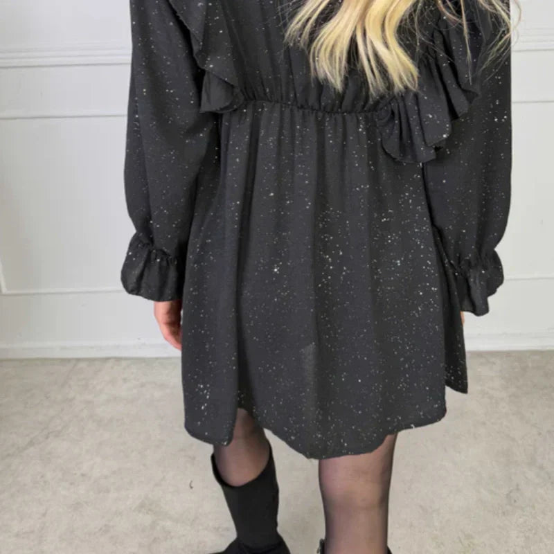 Mini-robe trapèze à volants et encolure en V pour femme