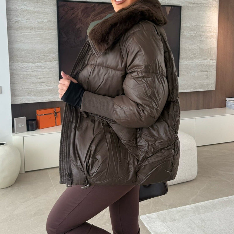 Doudoune chic pour femme avec col en fausse fourrure