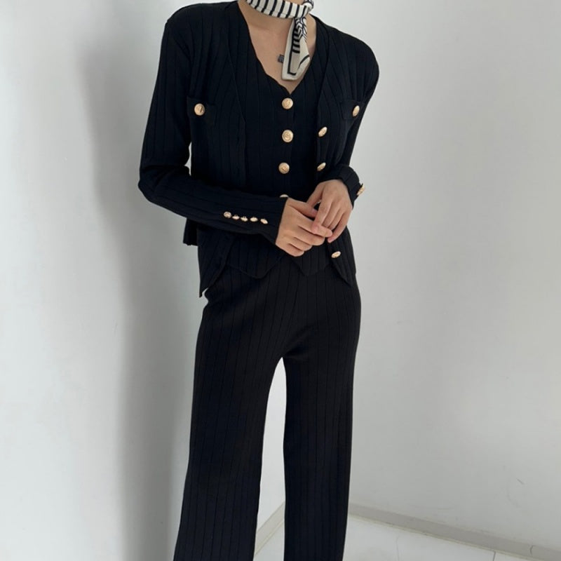 Ensemble 3 pièces pour femme comprenant un cardigan à col en V, un débardeur et un pantalon