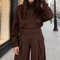 Ensemble 2 pièces pour femme comprenant un haut à col montant et un pantalon à jambes larges