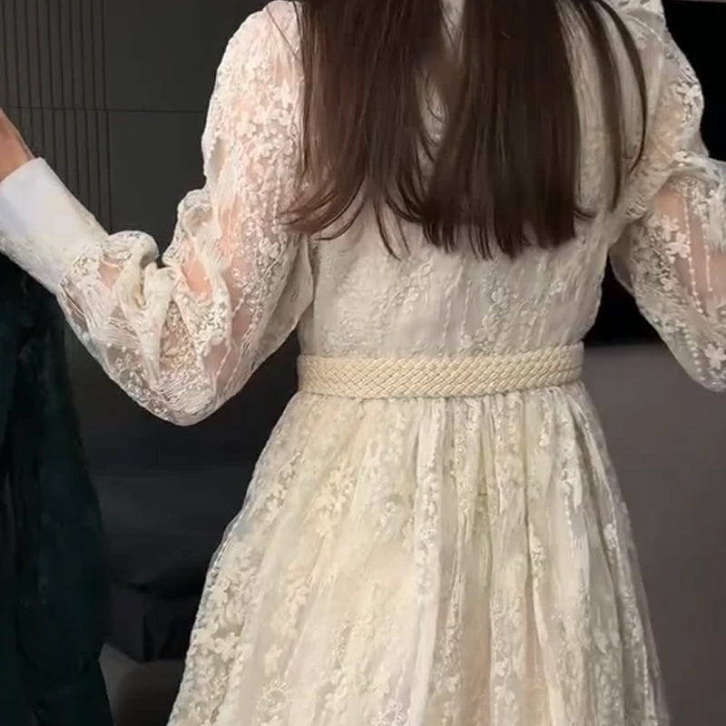 📢📢60 % de réduction !! ⏰ Robe Vintage à Manches Lanternes Brodées – Dentelle Délicate, Coupe Romantique & Élégance Rétro 🌸