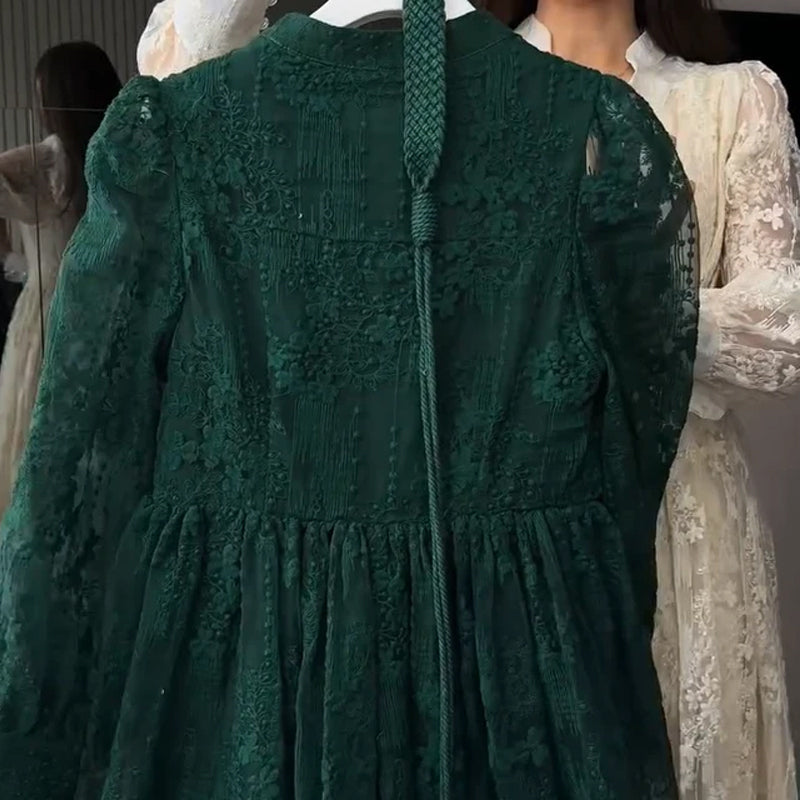 📢📢60 % de réduction !! ⏰ Robe Vintage à Manches Lanternes Brodées – Dentelle Délicate, Coupe Romantique & Élégance Rétro 🌸