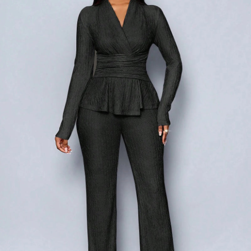 Ensemble 2 pièces pour femme avec haut à basque et pantalon