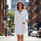 Chemise mi-longue à coupe ample et boutonnée pour femme