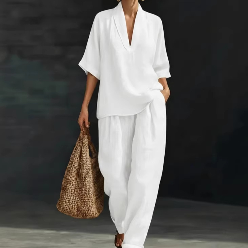 Ensemble décontracté pour femme composé d'un haut à col en V et d'un pantalon à jambes larges