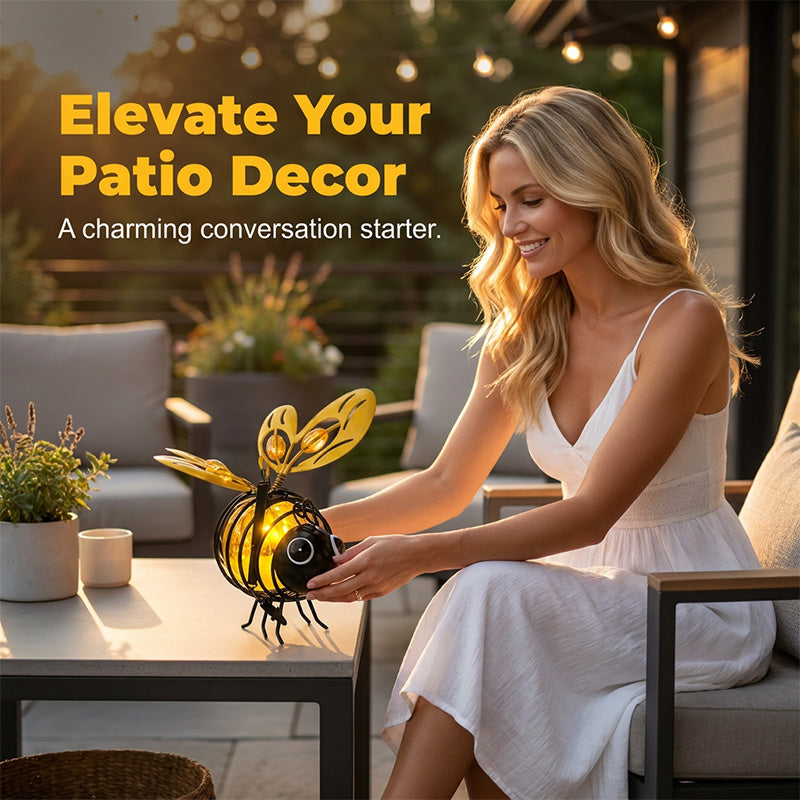 🐝 PROMO LIMITÉE 50% DE RÉDUCTION ! 🎁Deux achetés, un offert ☀️ Suspension Solaire Abeille Lumineuse – Ailes en Cœur, Métal, Résistant aux Intempéries 🌸