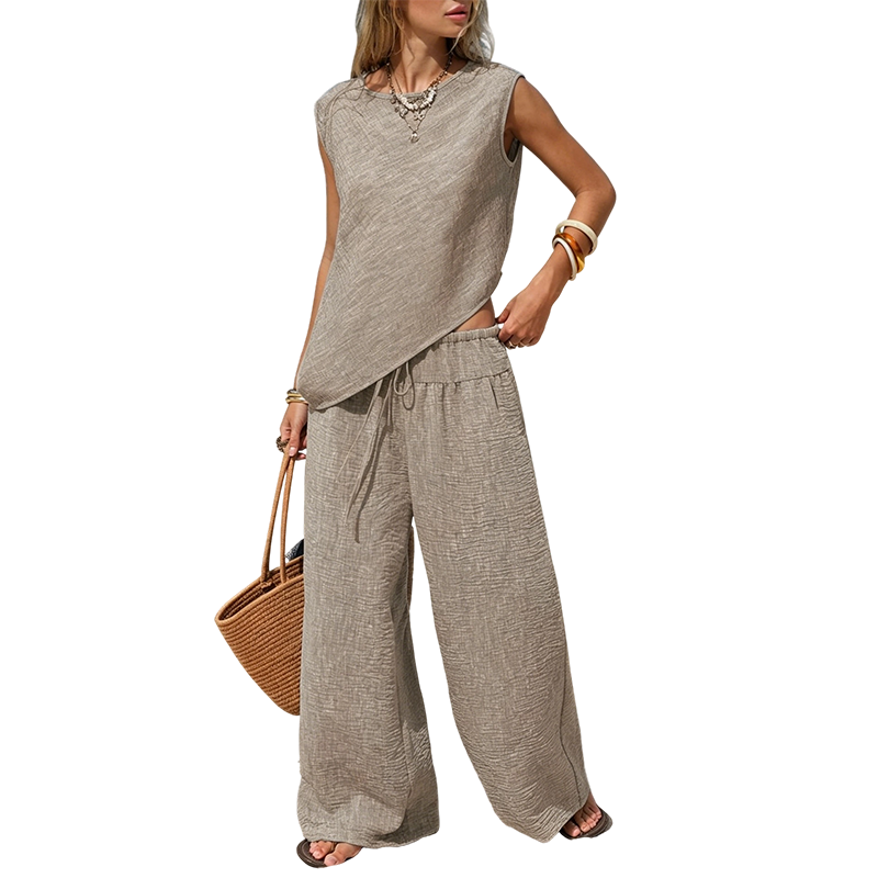 Ensemble femme composé d'un gilet asymétrique et d'un pantalon à jambes larges