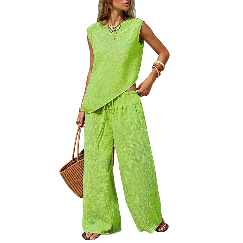 Ensemble femme composé d'un gilet asymétrique et d'un pantalon à jambes larges