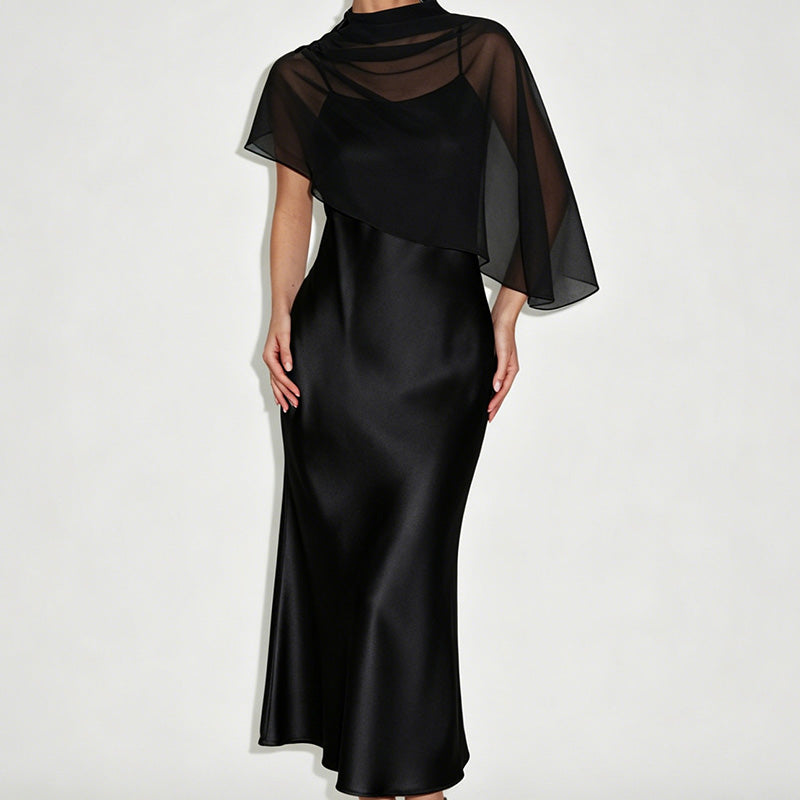 Ensemble élégant deux pièces pour femme avec cape
