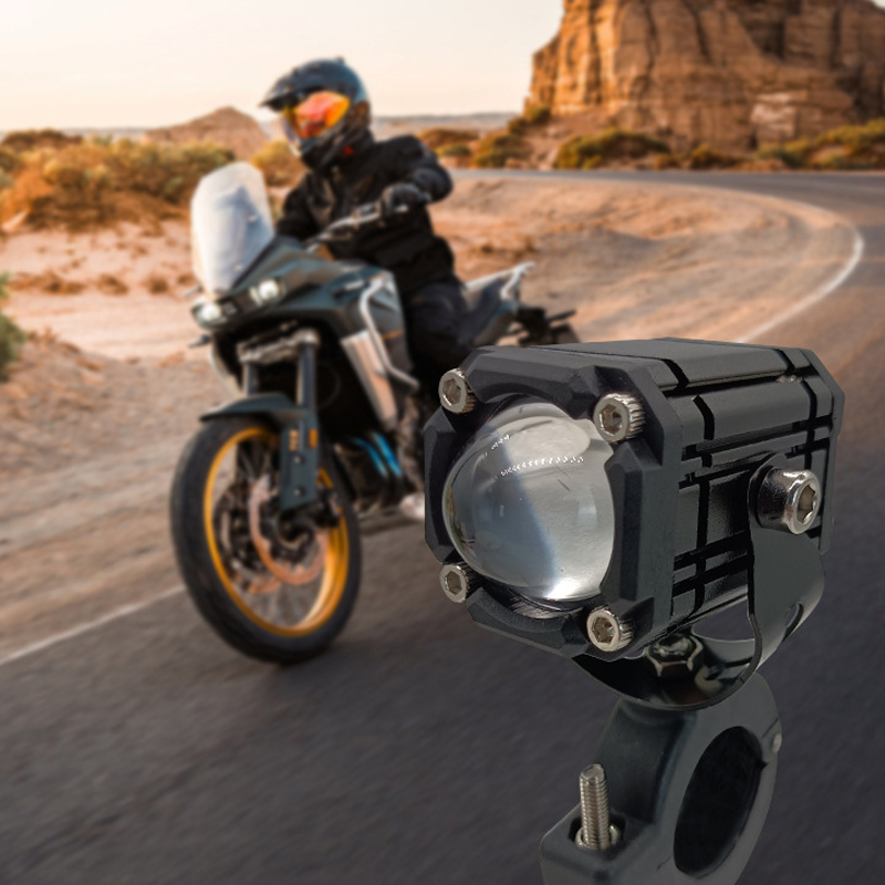 🏍️ 50% DE RÉDUCTION! 💡 Projecteur LED Universel pour Moto – Double faisceau, puce haute intensité & étanche – Alliage aluminium, compatible 12-80V – Sécurité & visibilité renforcées 🏆