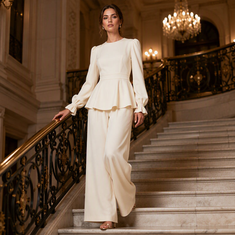 Ensemble élégant pour femme composé d'un haut à manches bouffantes et d'un pantalon à jambes larges