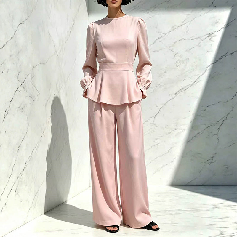 Ensemble élégant pour femme composé d'un haut à manches bouffantes et d'un pantalon à jambes larges