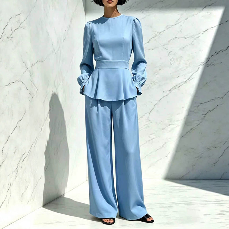 Ensemble élégant pour femme composé d'un haut à manches bouffantes et d'un pantalon à jambes larges