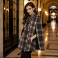 Manteau-cape à carreaux vintage pour femme