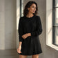 Ensemble pour femme composé d'un pull à ourlet festonné et d'une jupe plissée
